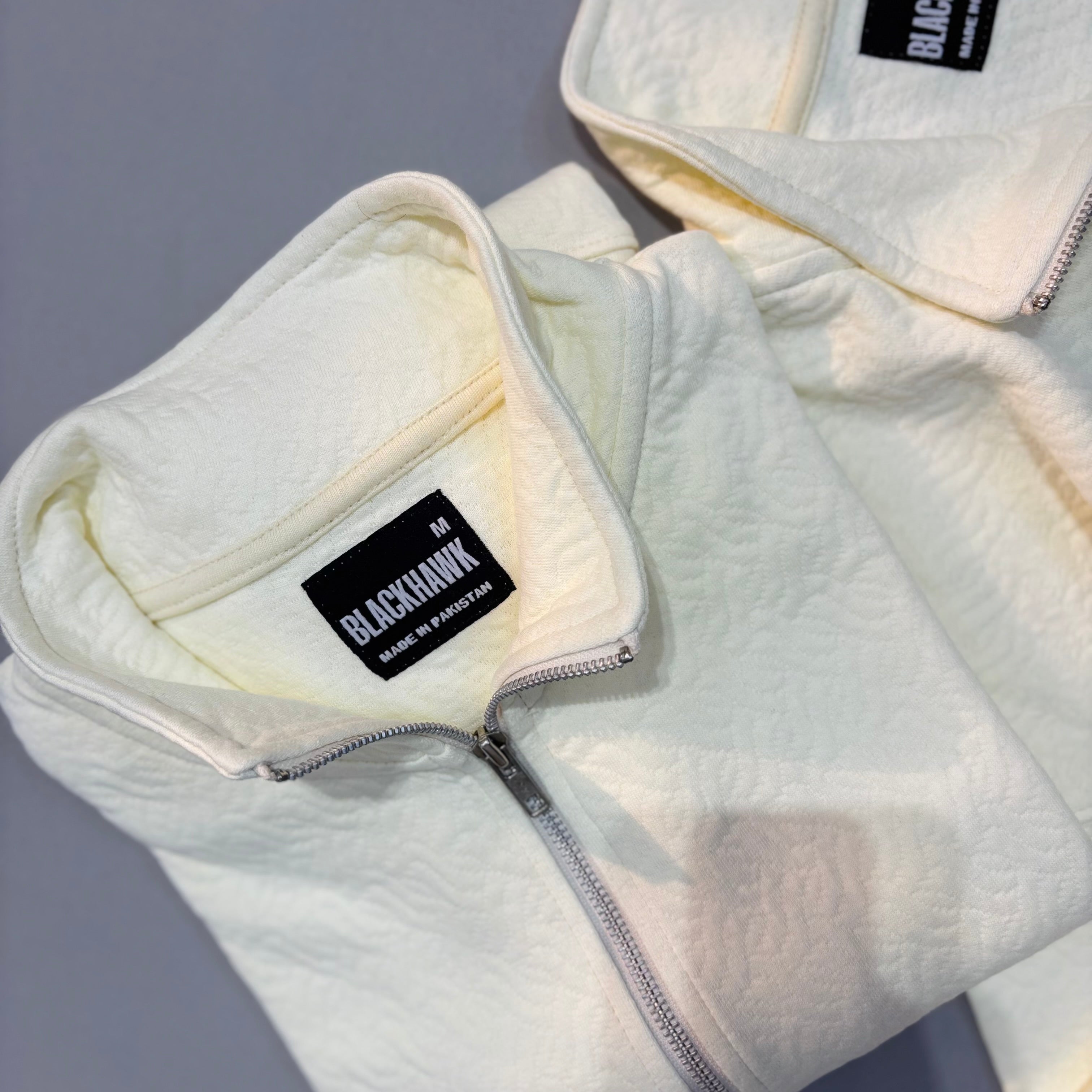 OFF WHITE QUARTER ZIPPER