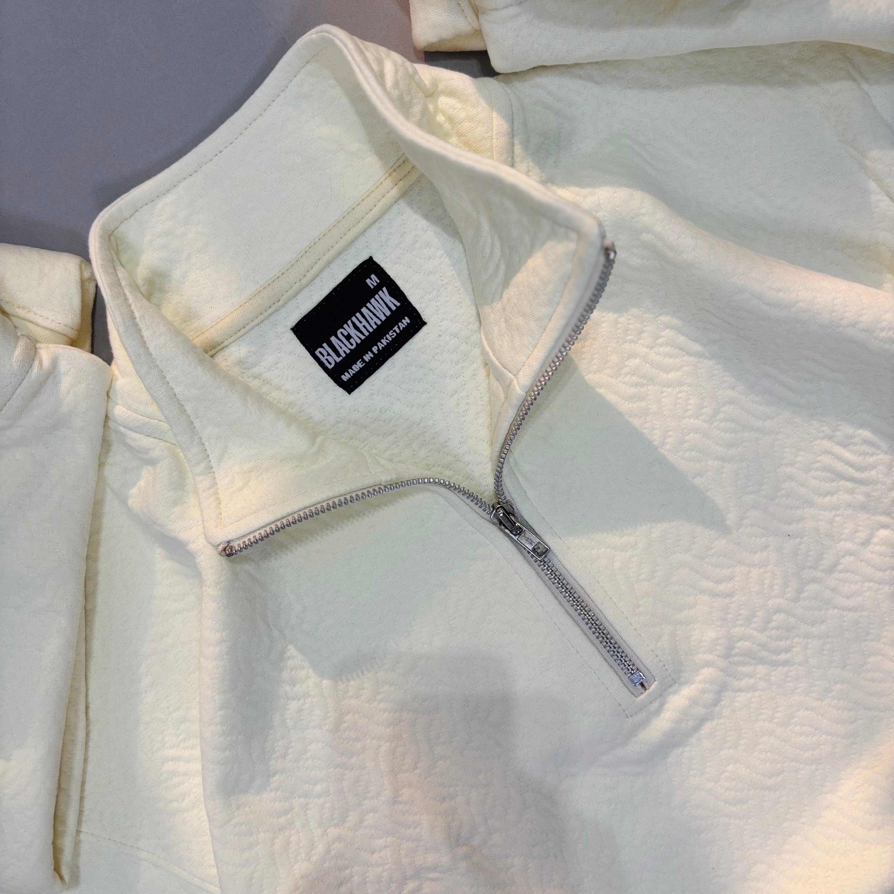 OFF WHITE QUARTER ZIPPER