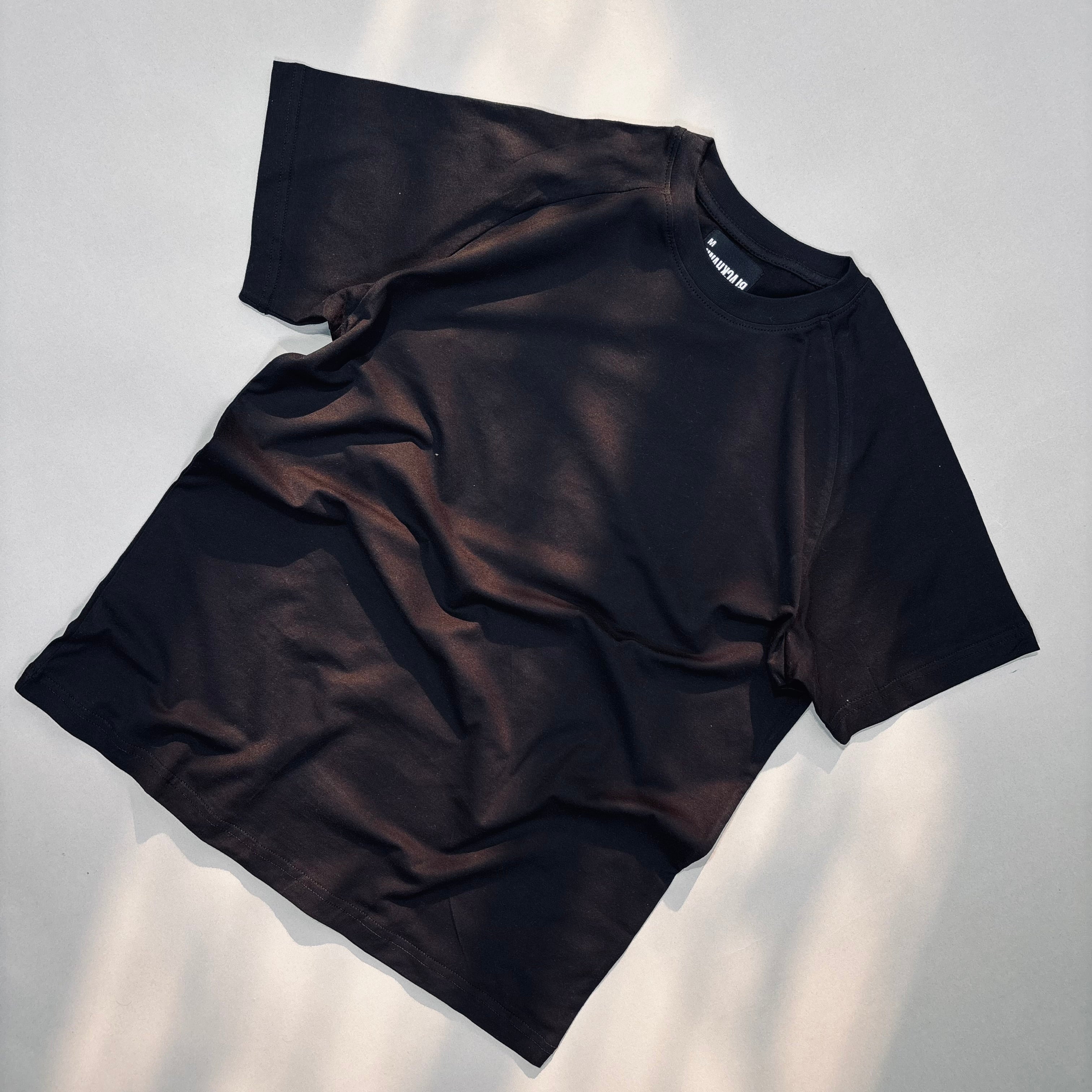 BLACK RAGLAN SLIM FIT T-SHIRT