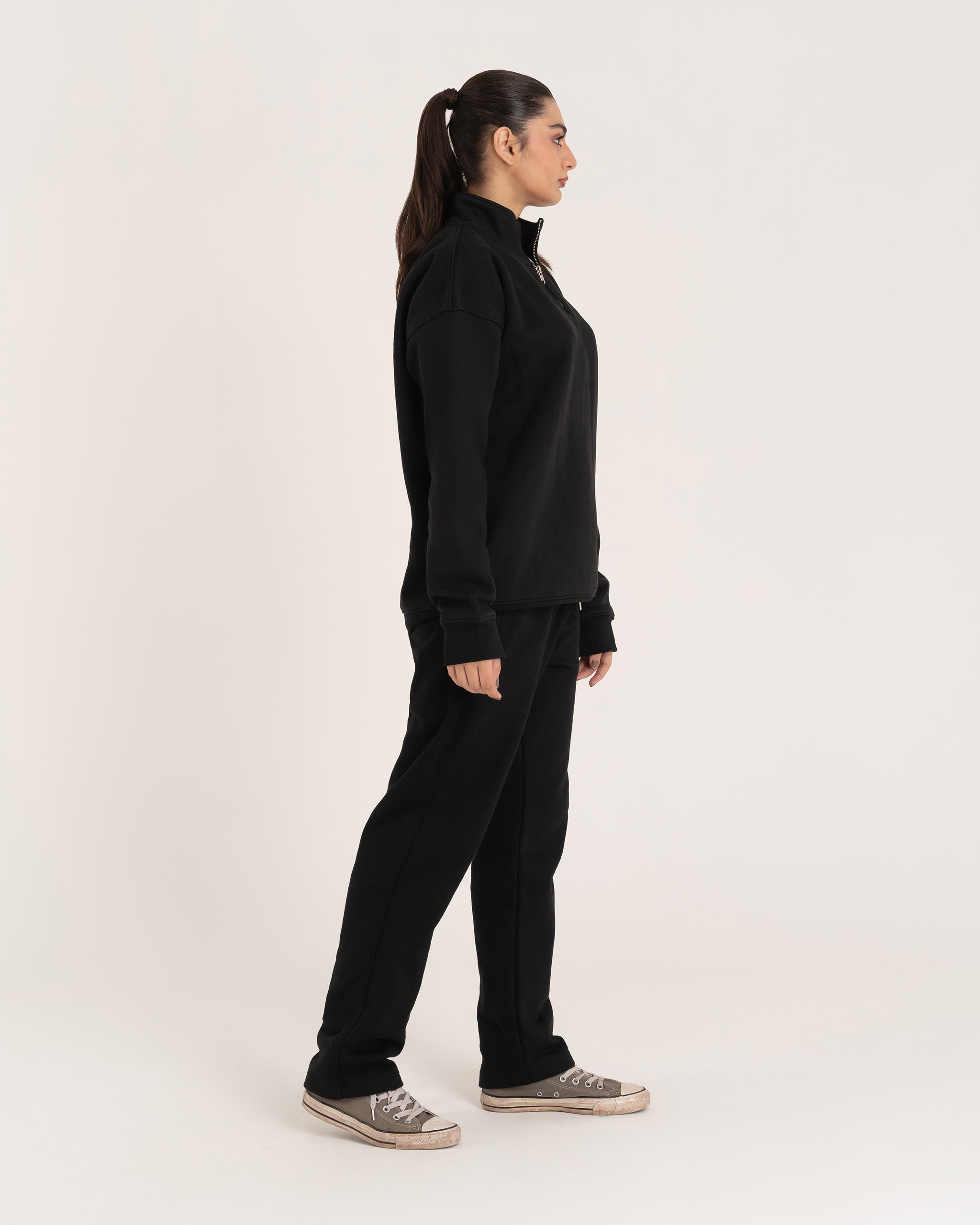 BLACK QUARTER ZIPPER