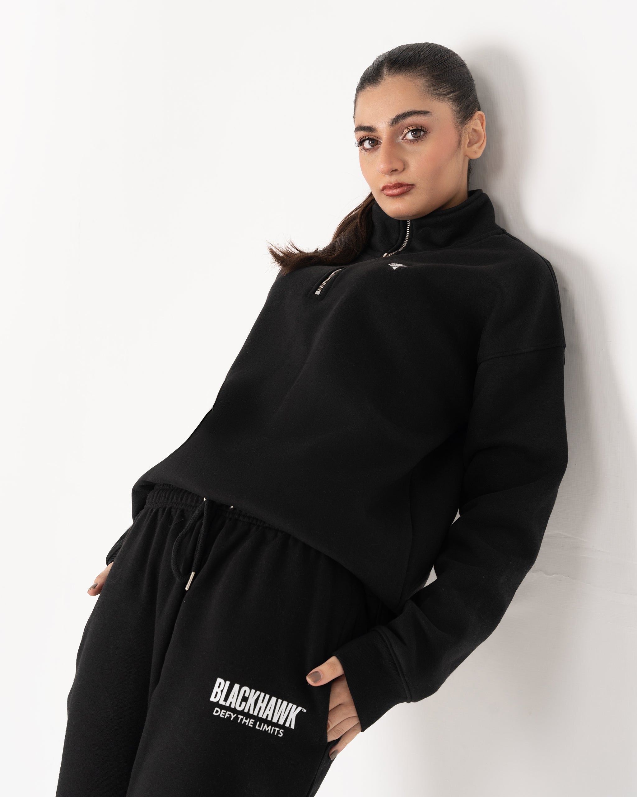 BLACK QUARTER ZIPPER