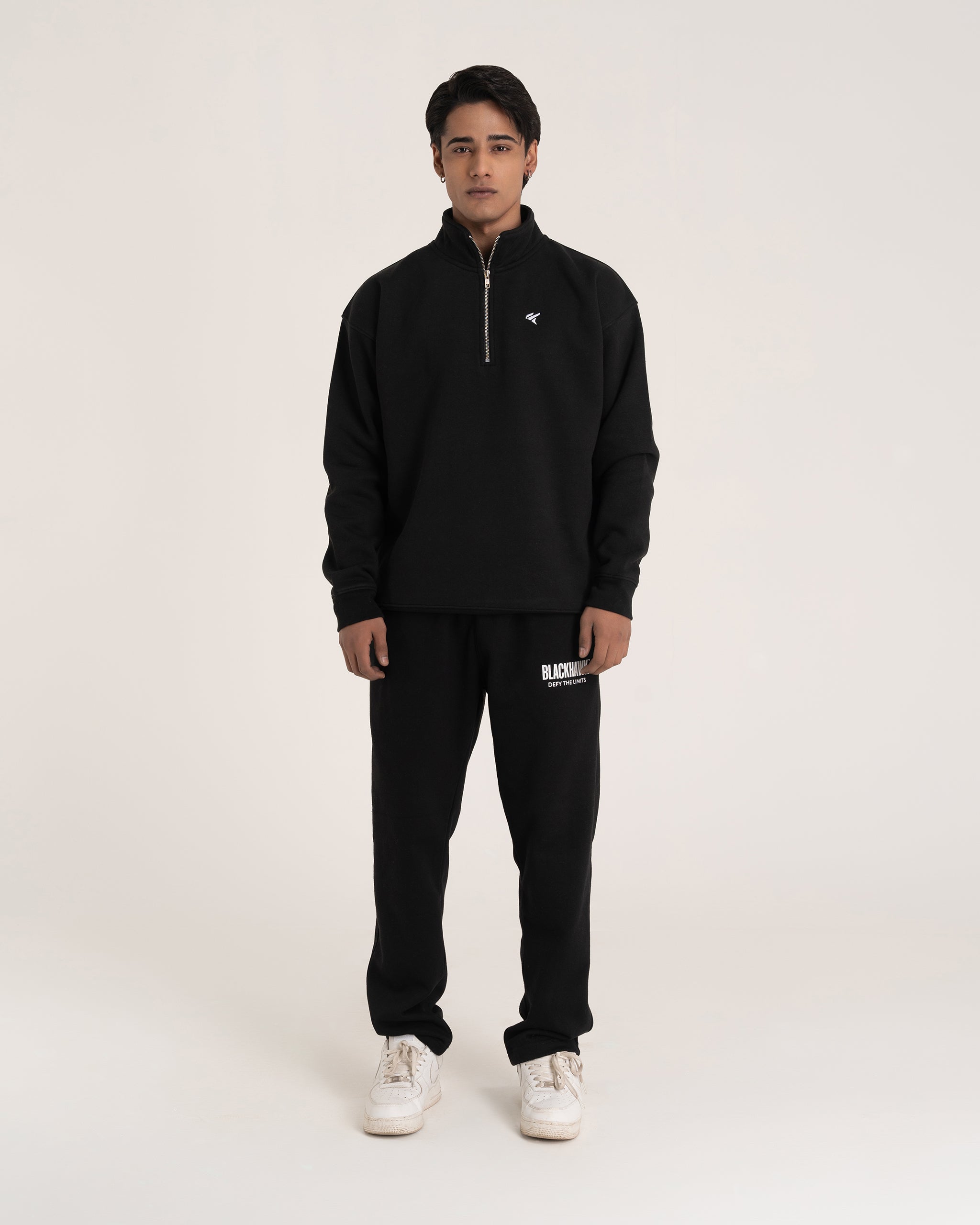 BLACK QUARTER ZIPPER