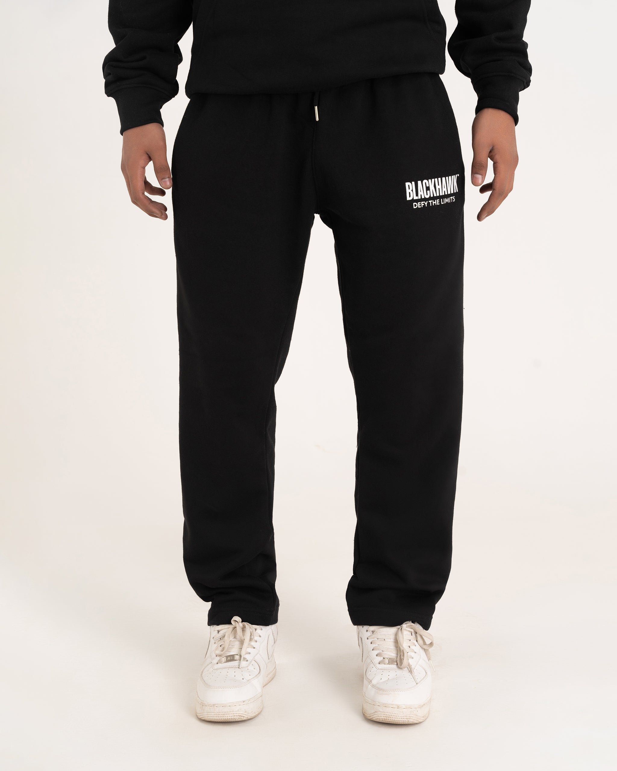 BLACK STRAIGHT TRACK-PANT
