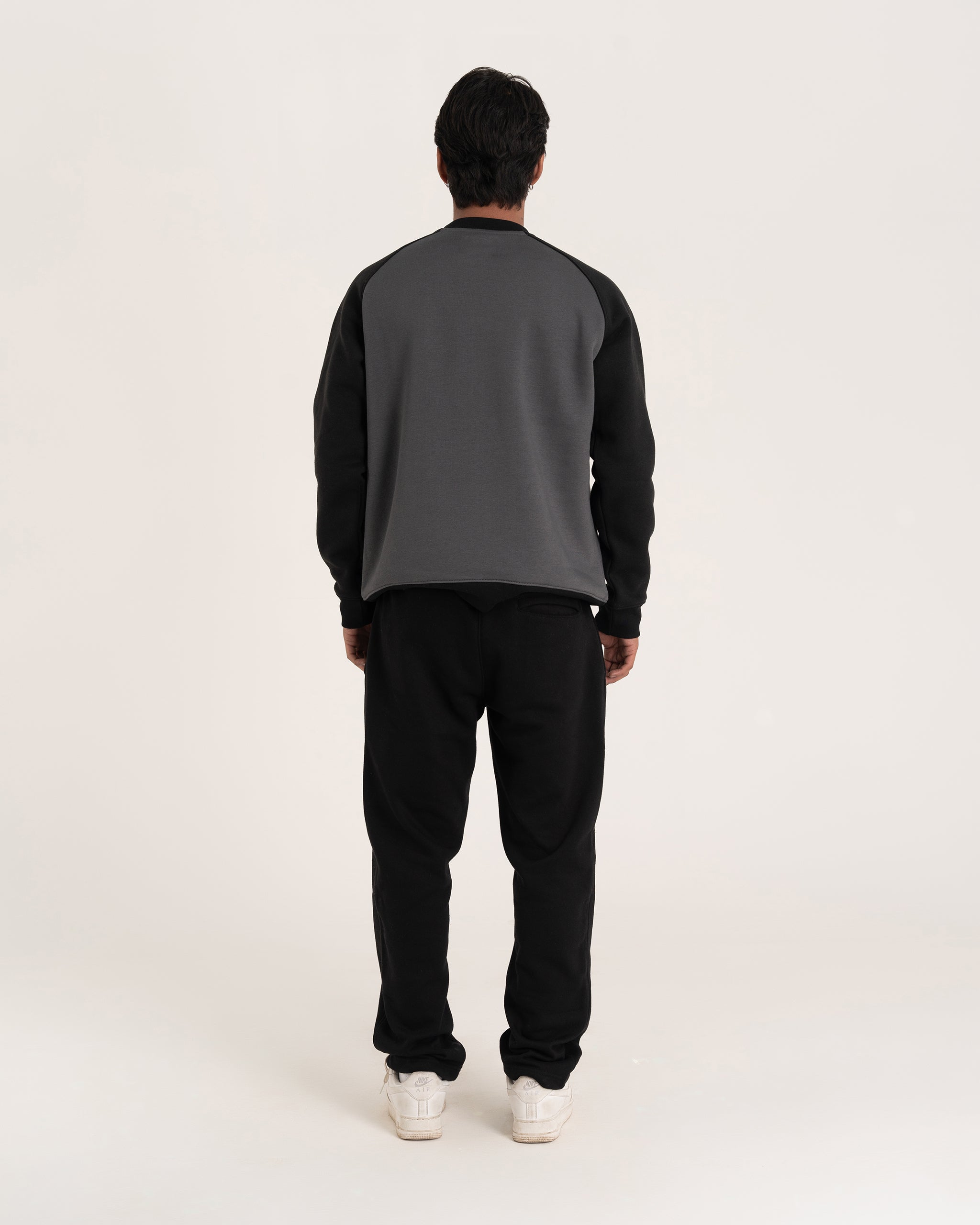 DARK GREY / BLACK RAGLAN SWEATSHIRT