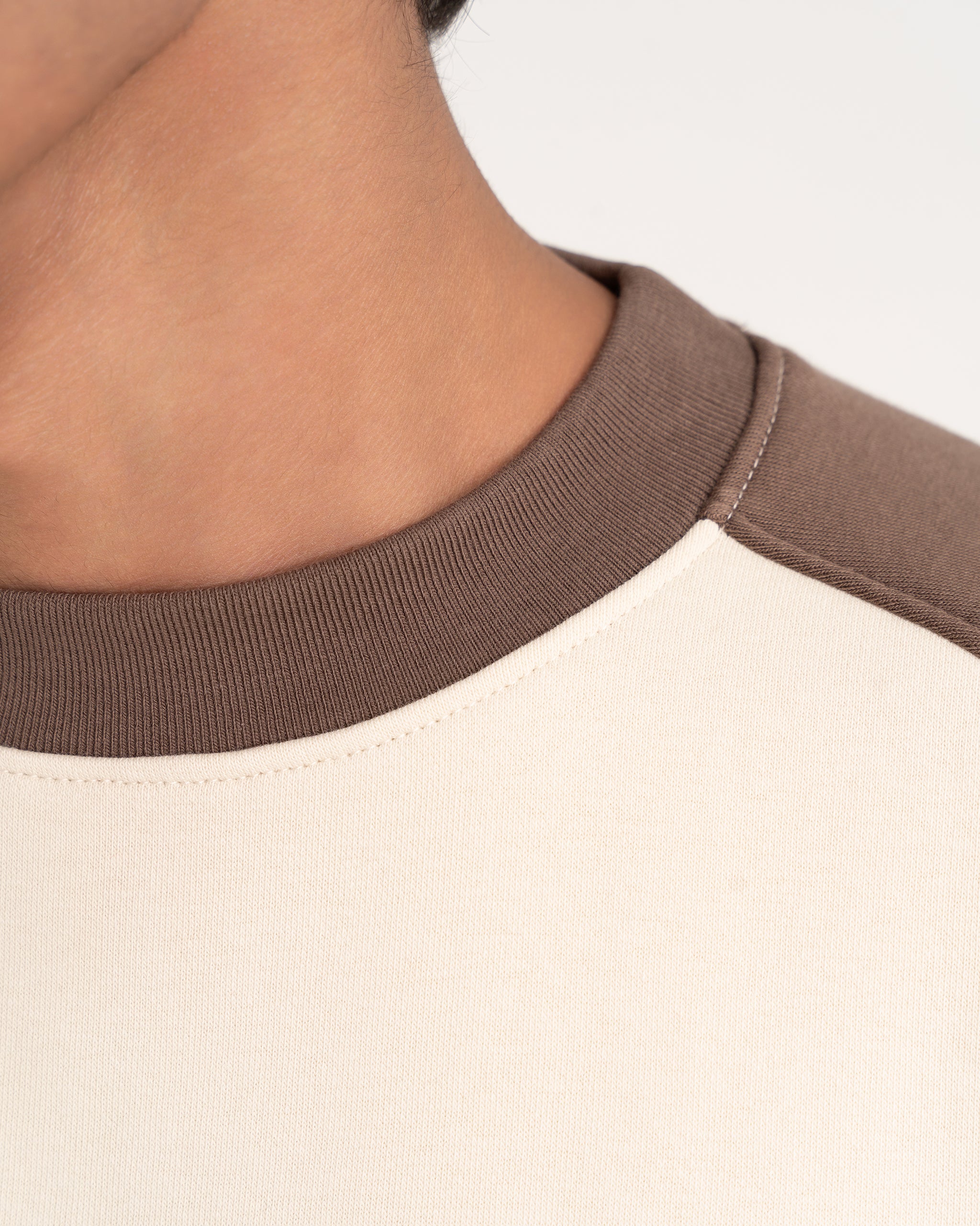 OFF WHITE / BROWN RAGLAN SWEATSHIRT