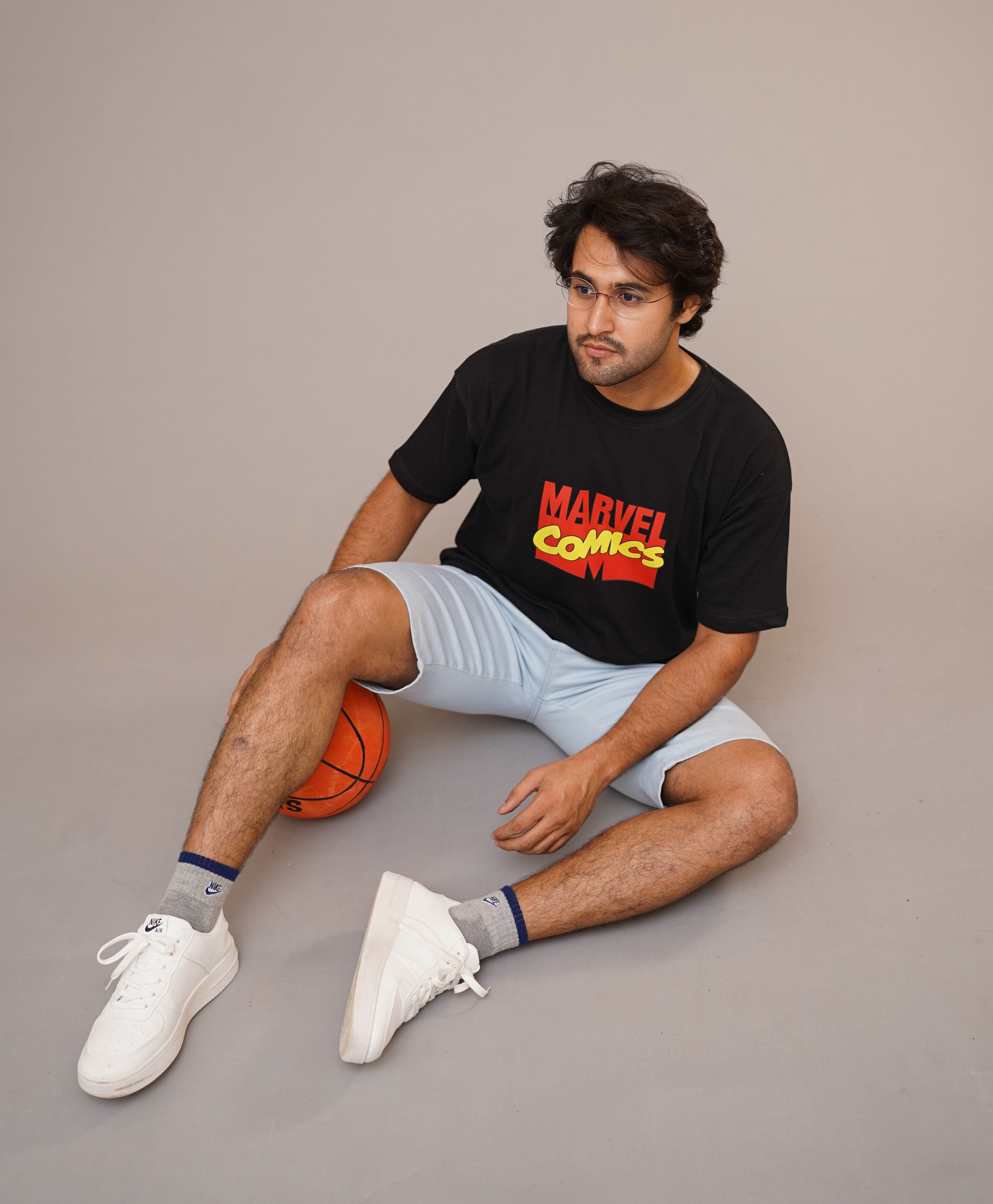 MARVEL COMICS OVERSIZED BLACK T-SHIRT