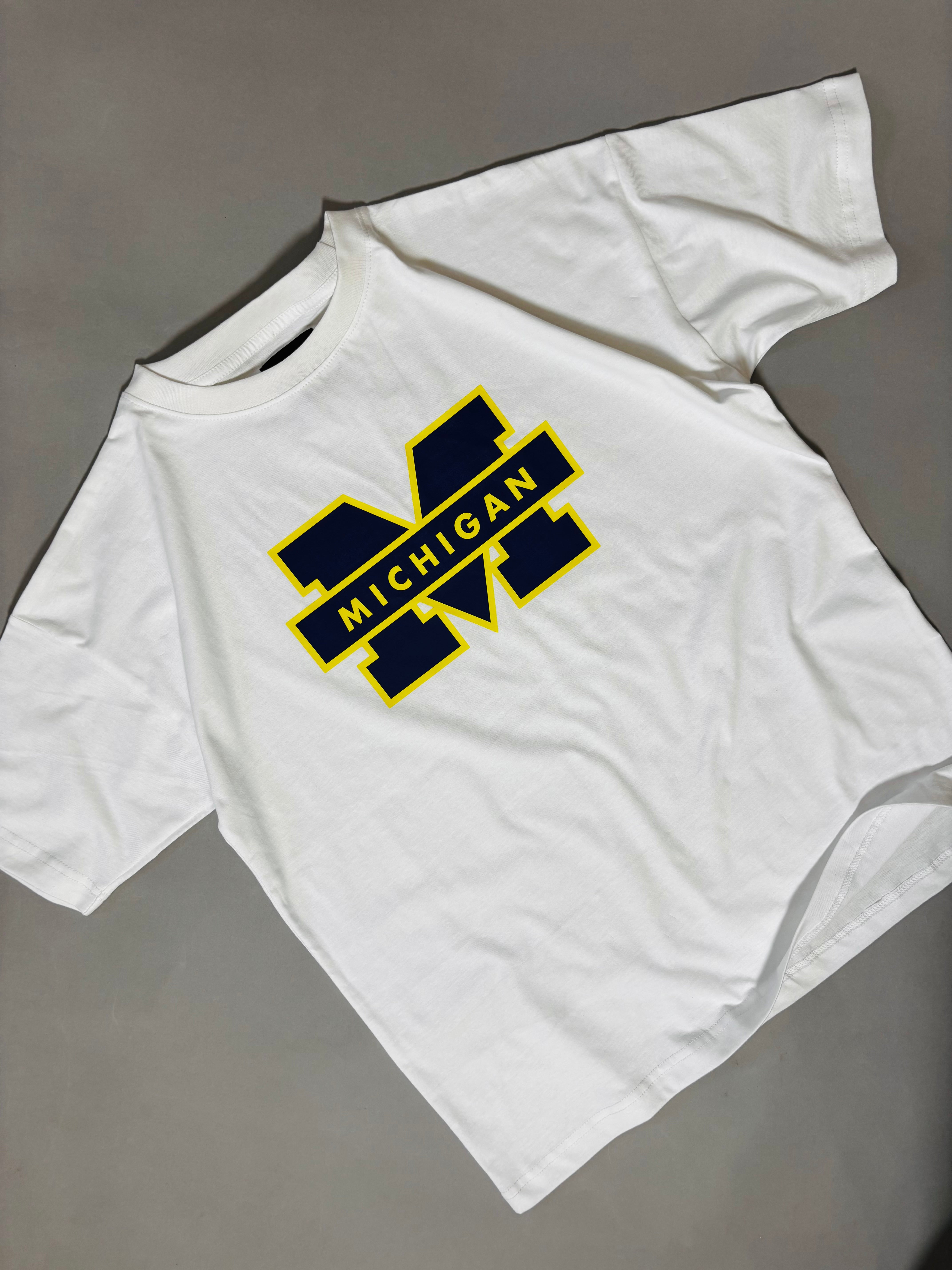 MICHIGAN OVERSIZED T-SHIRT