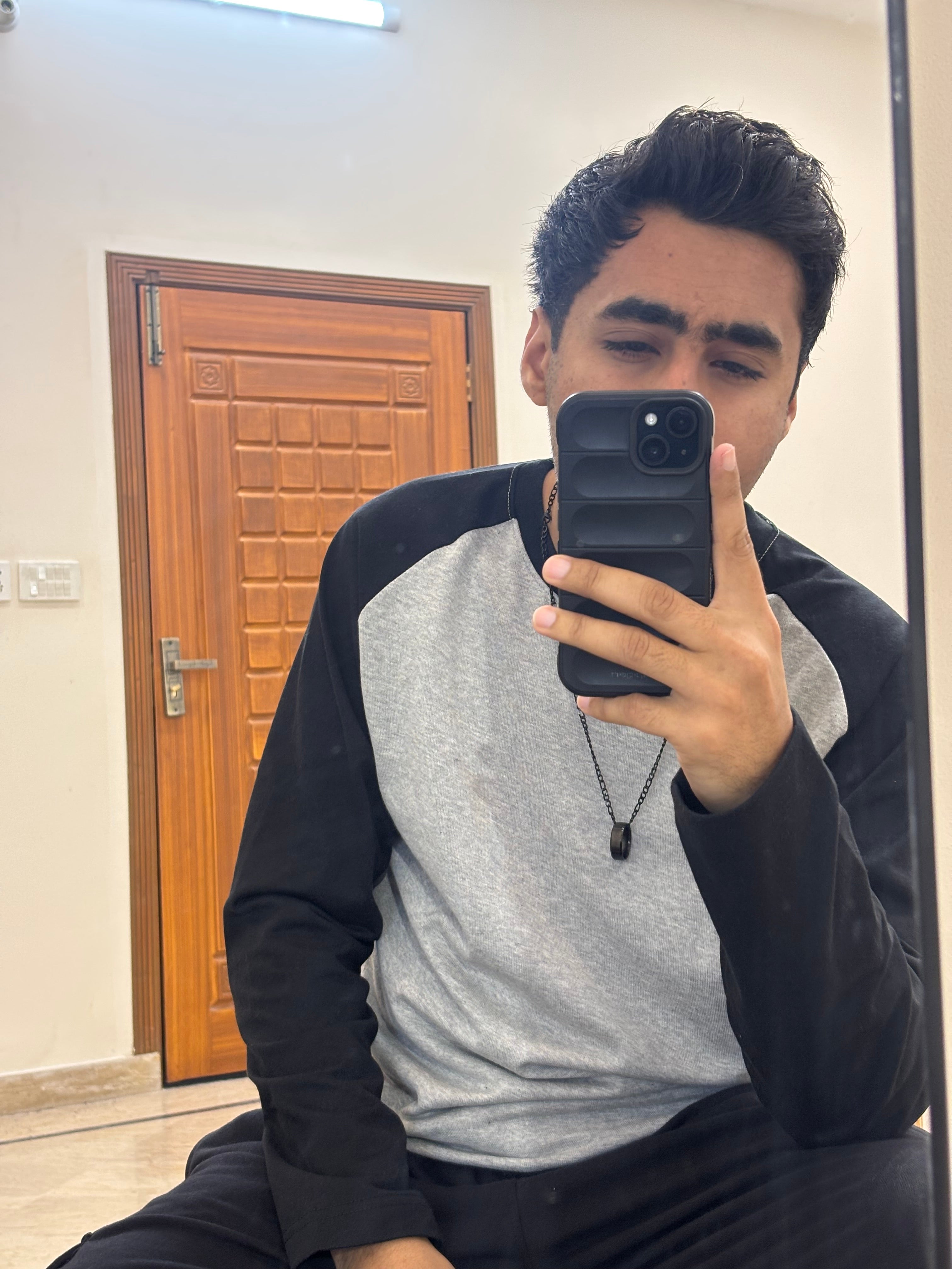 HEATHER GREY & BLACK FULL SLEEVE RAGLAN T-SHIRT