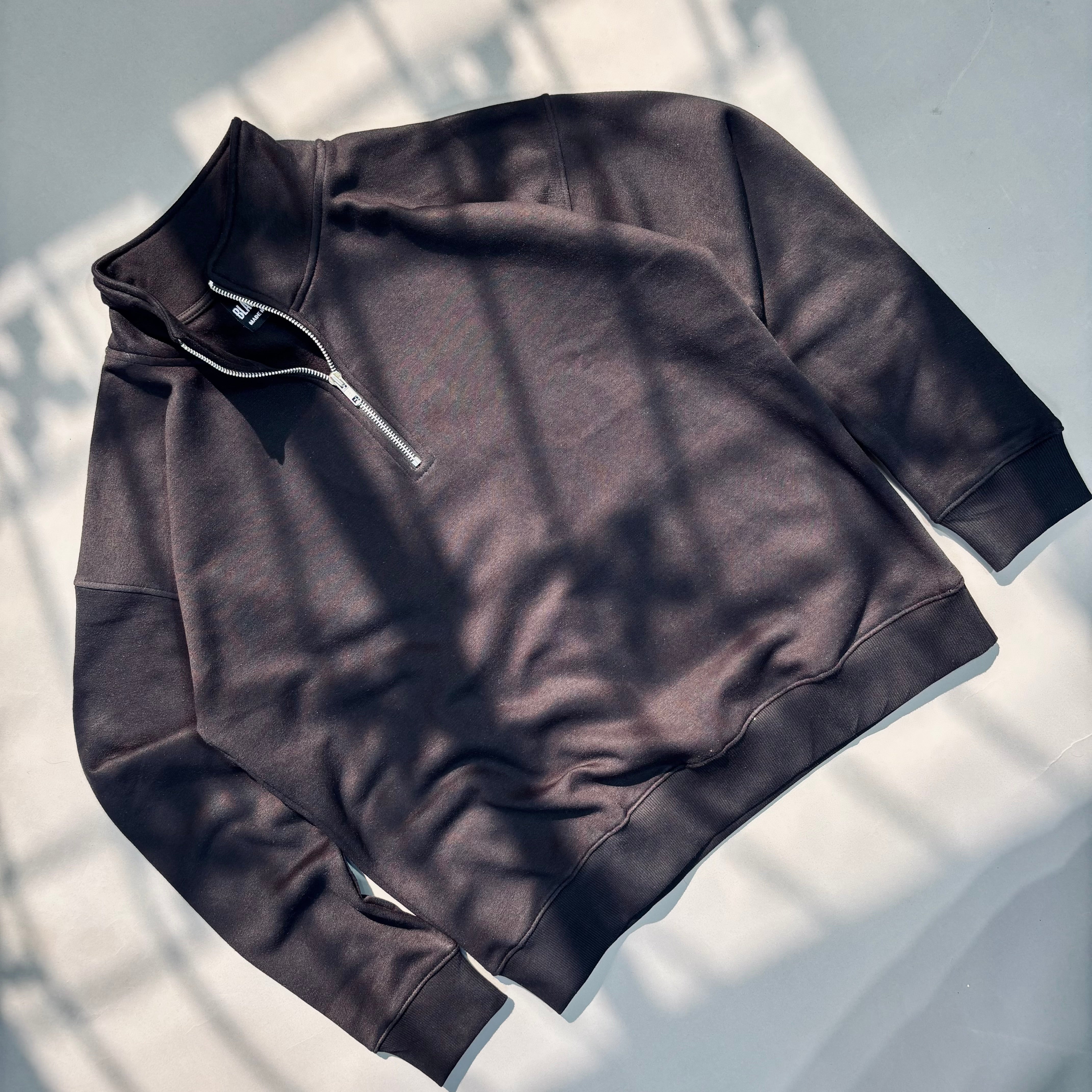 BLACK QUARTER ZIPPER