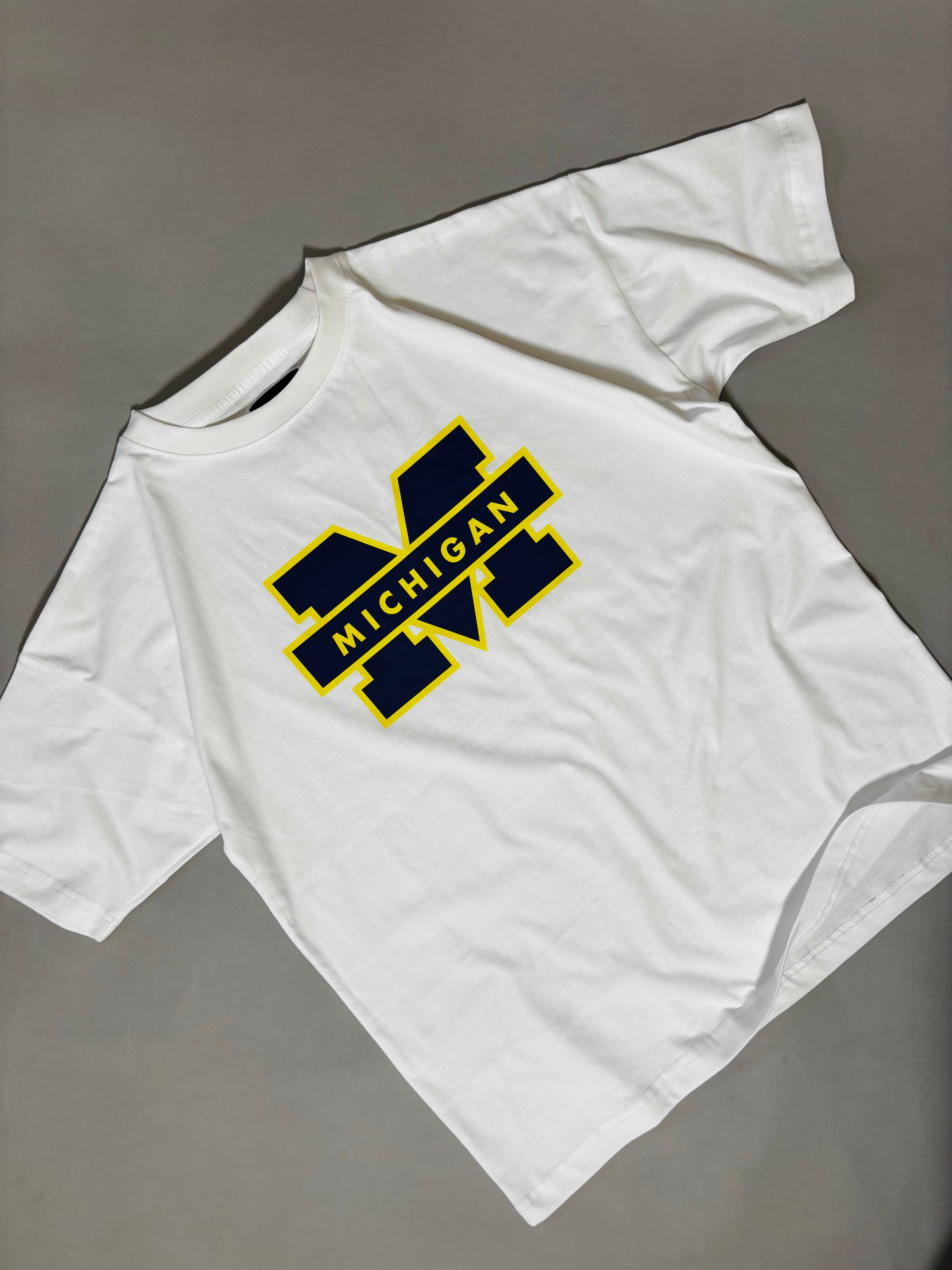 MICHIGAN OVERSIZED T-SHIRT